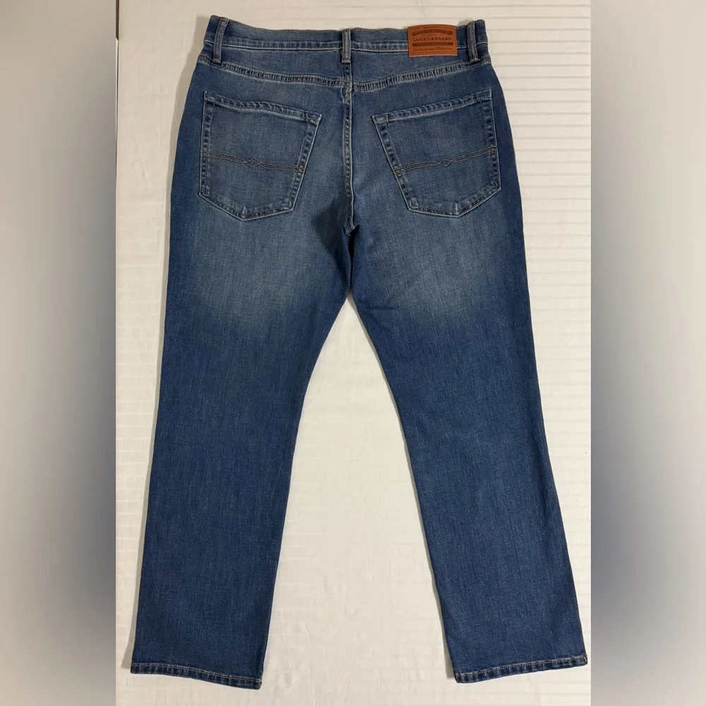 Lucky Brand 223 Straight Leg Jeans Men’s 33x30 Blue Medium Wash Whiskered - Picture 2 of 13